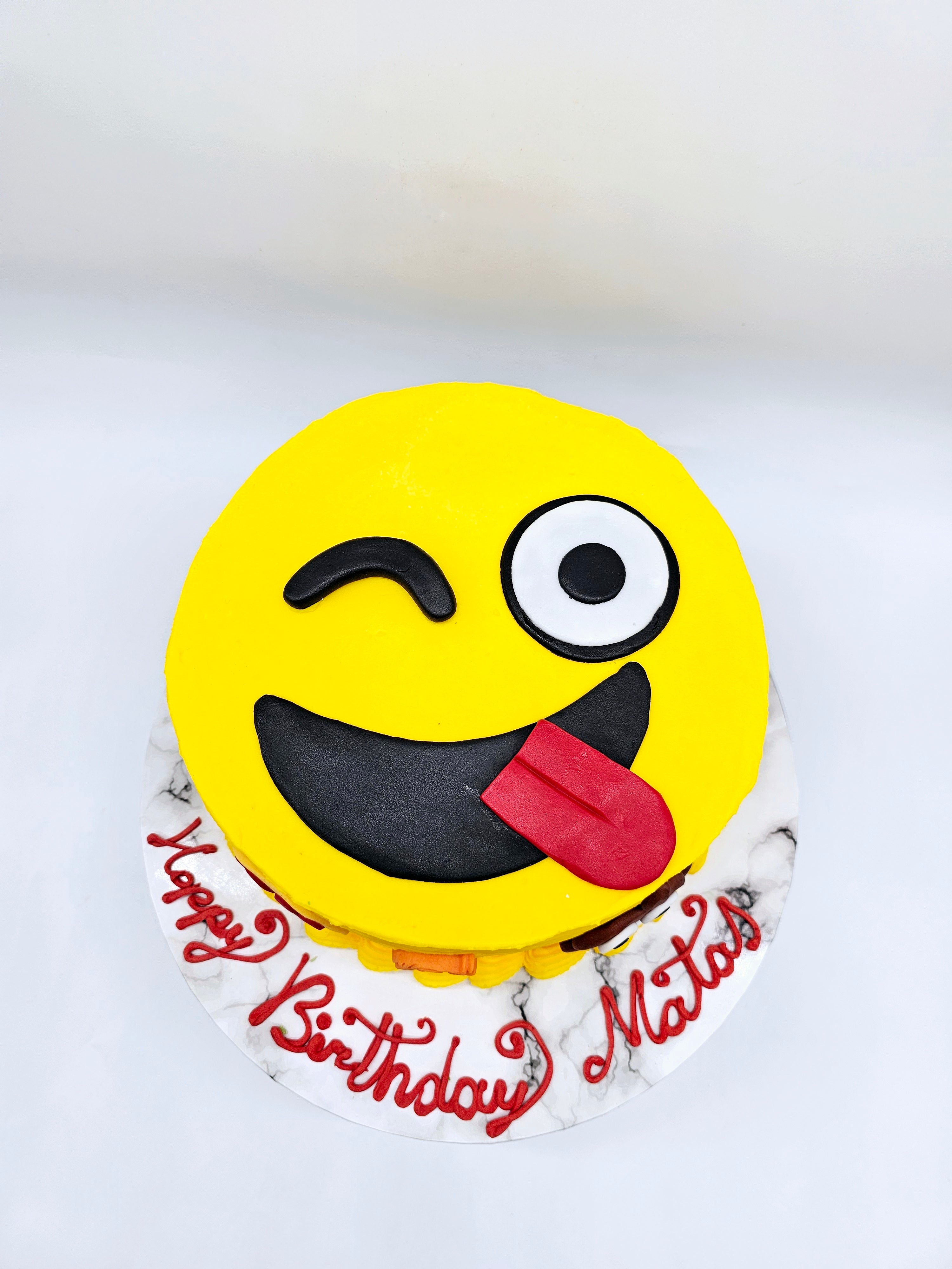 Emoji Birthday Cake - Cake Secret