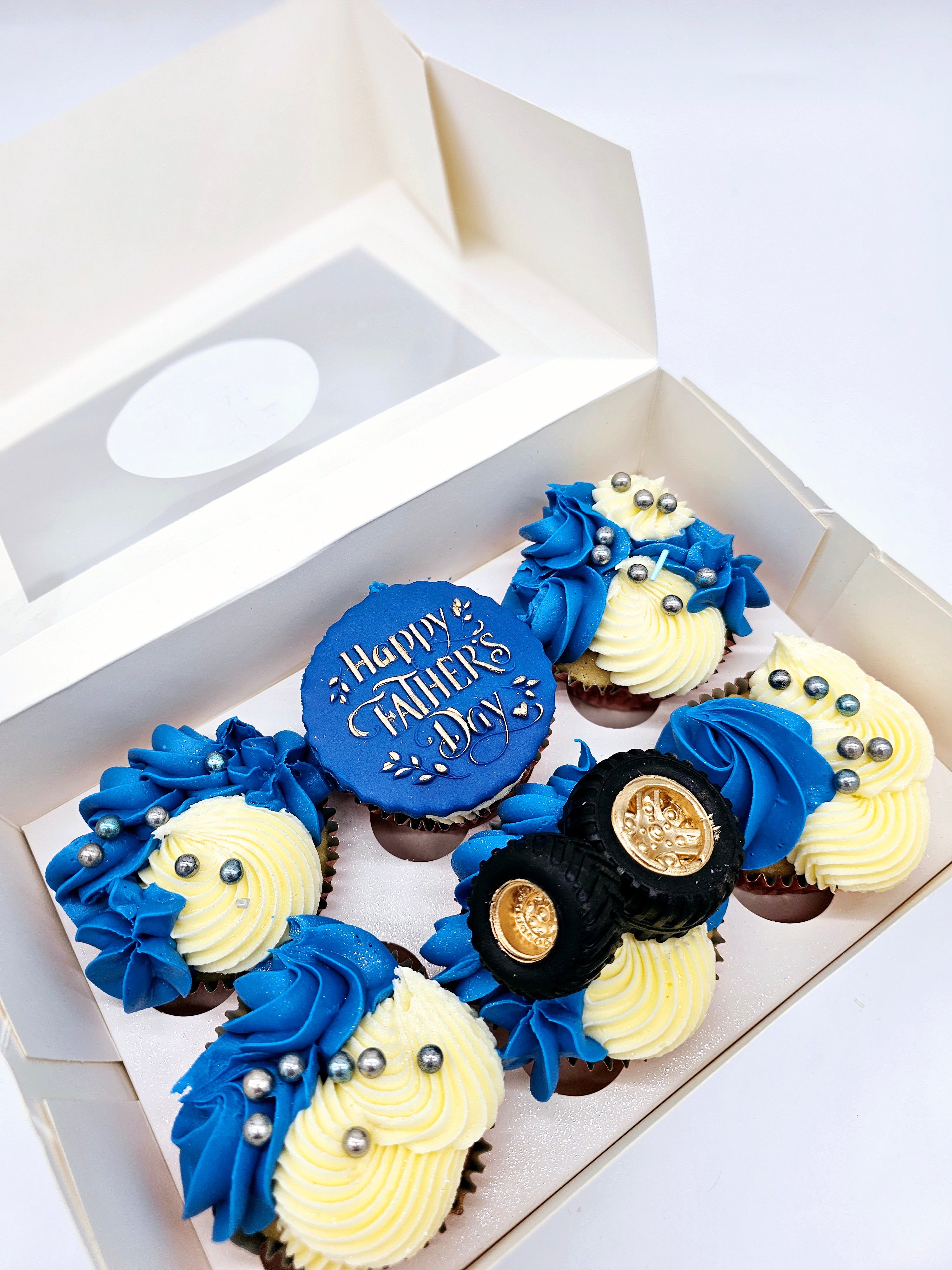 Dad's Wheels Cupcakes - Cake Secret