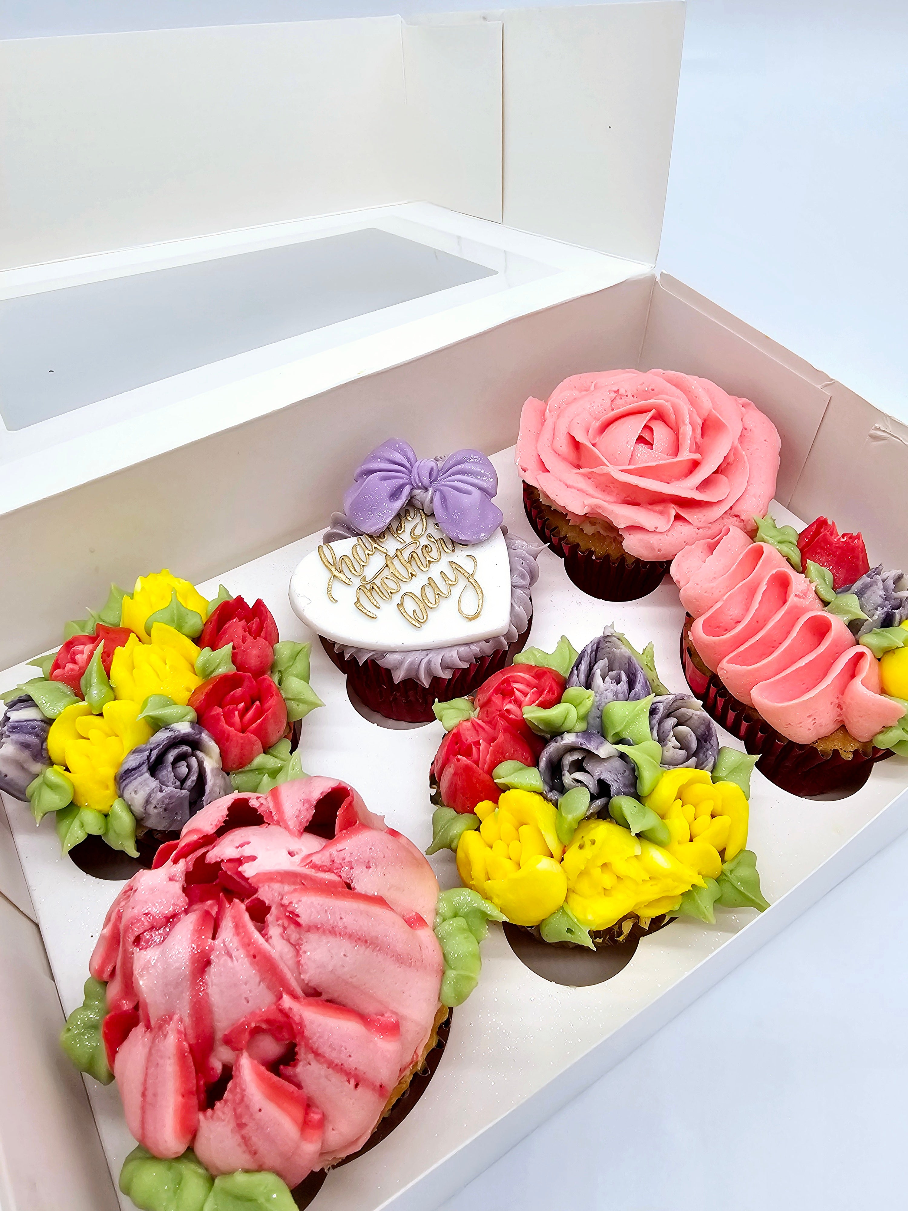 Floral Elegance Mother's Day Cupcakes - Cake Secret