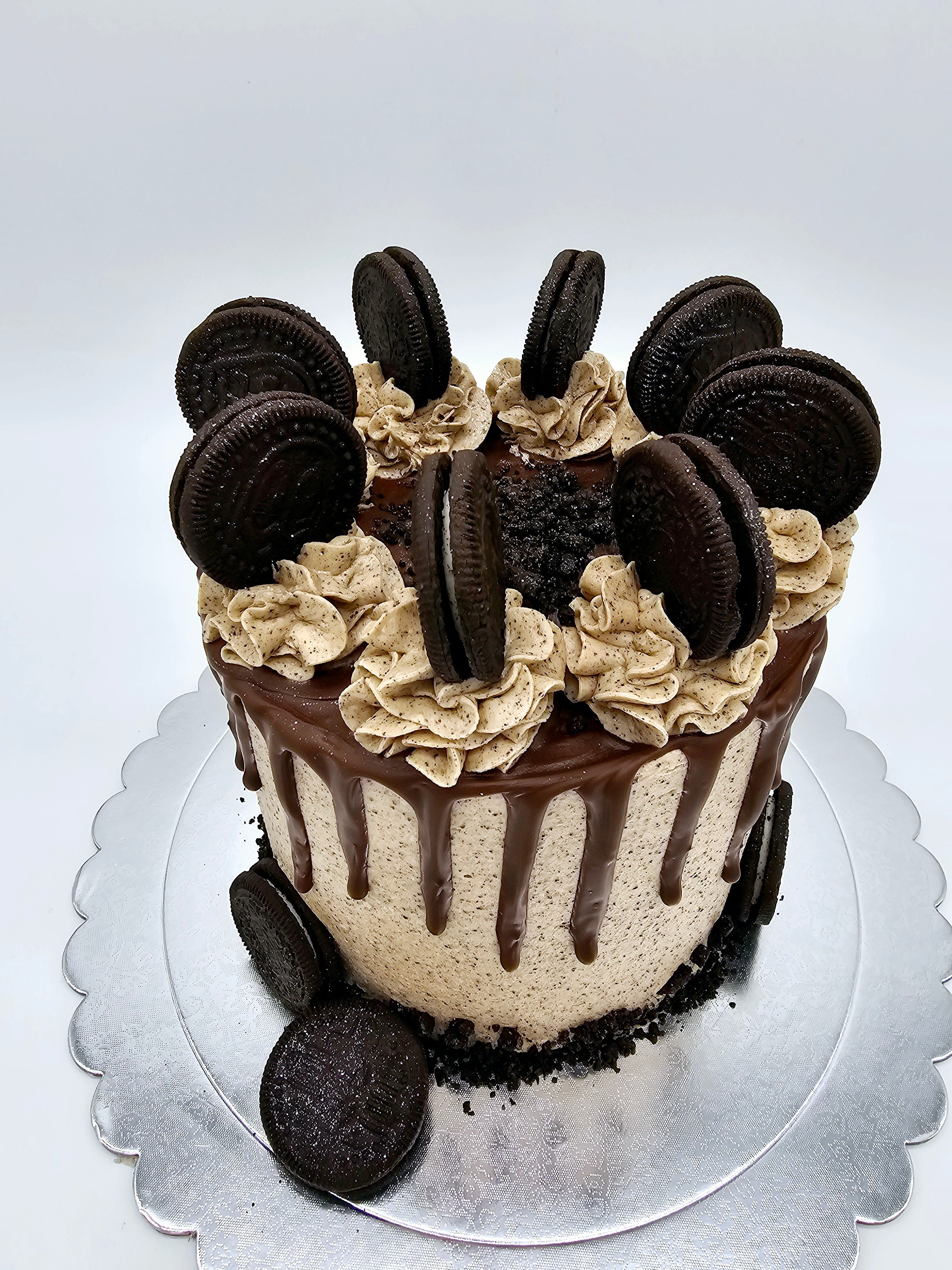 Eggless Oreo Bliss Celebration Cake