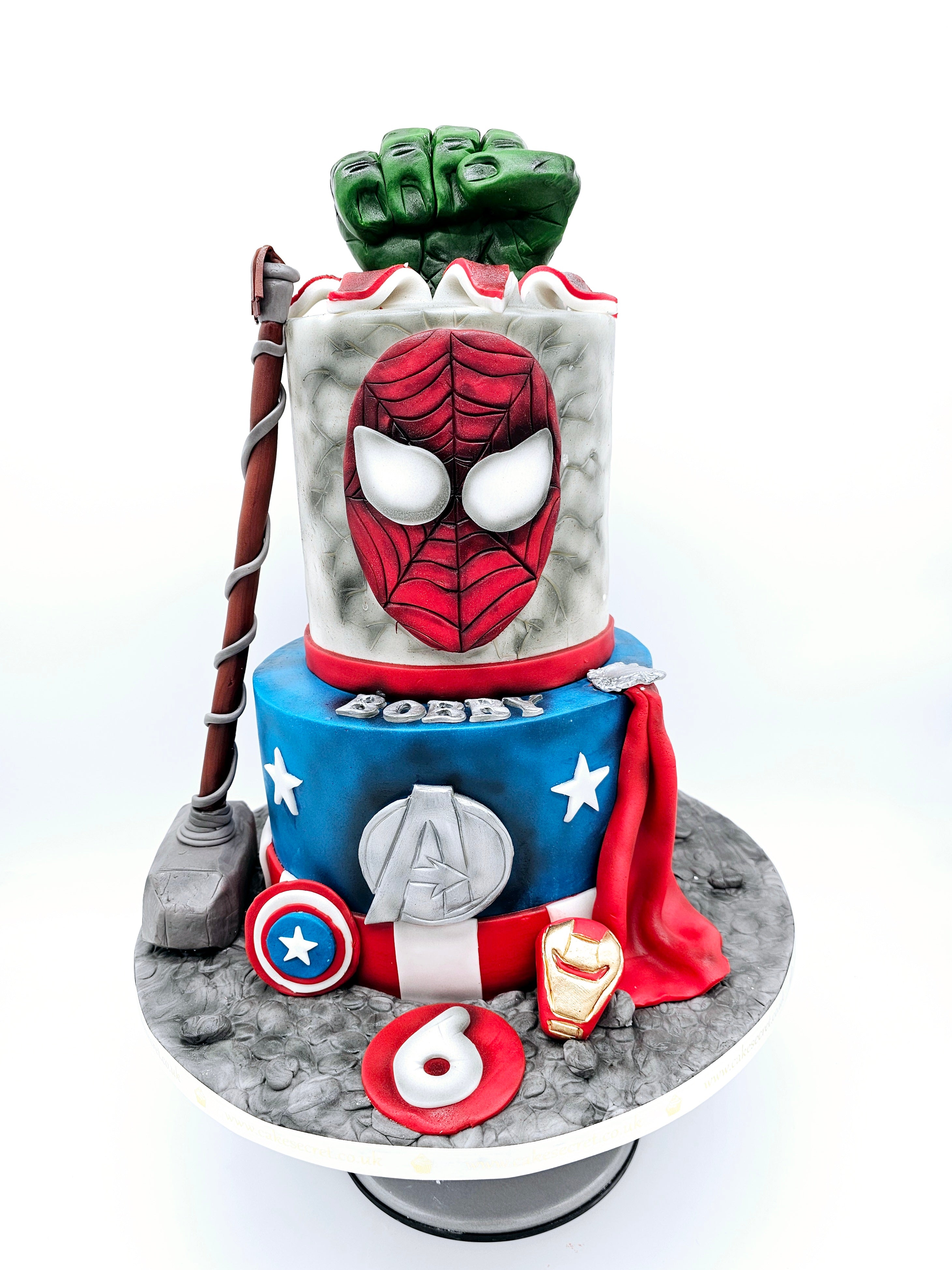 Superhero Marvel Avengers Cake