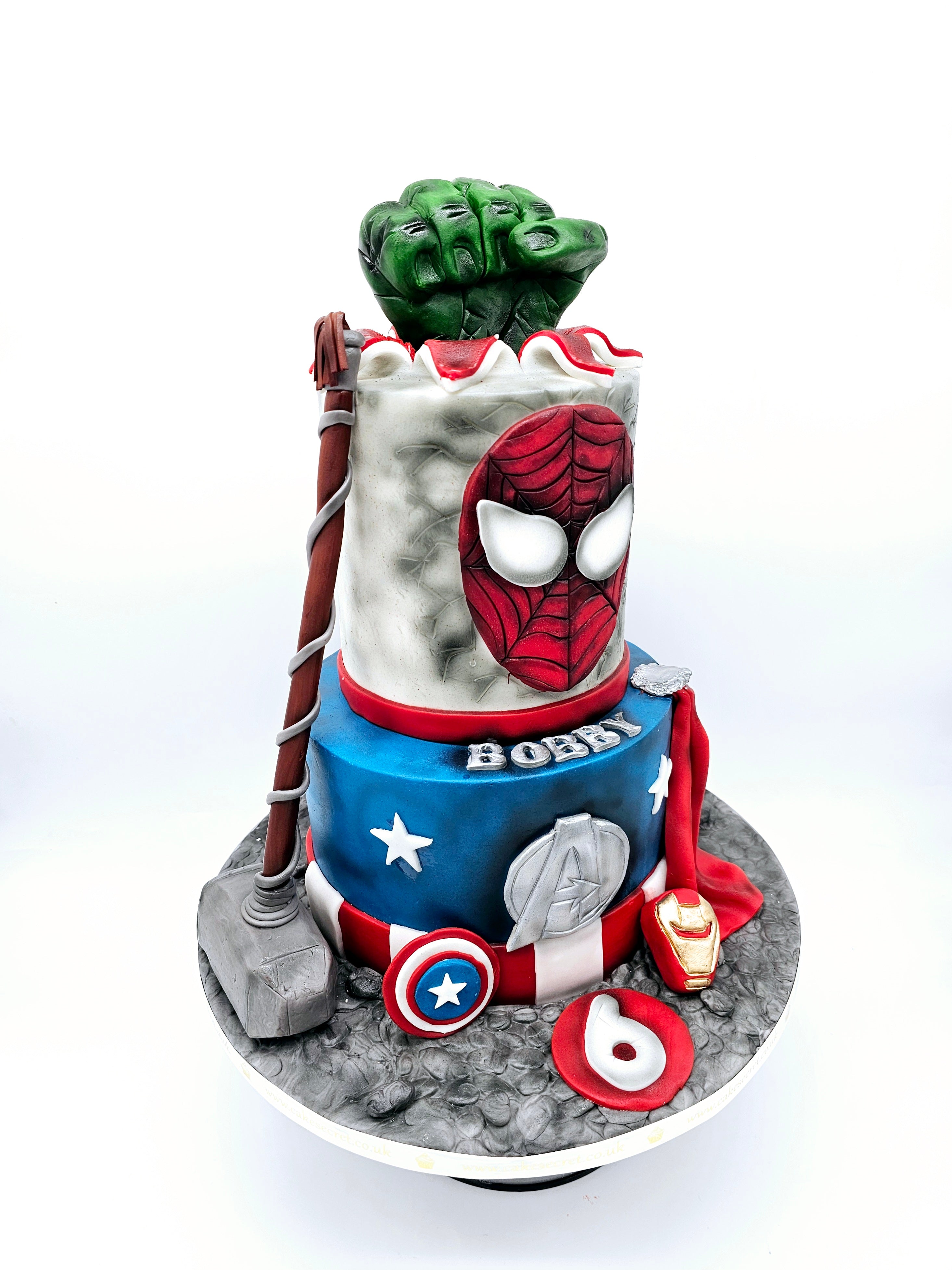 Superhero Marvel Avengers Cake