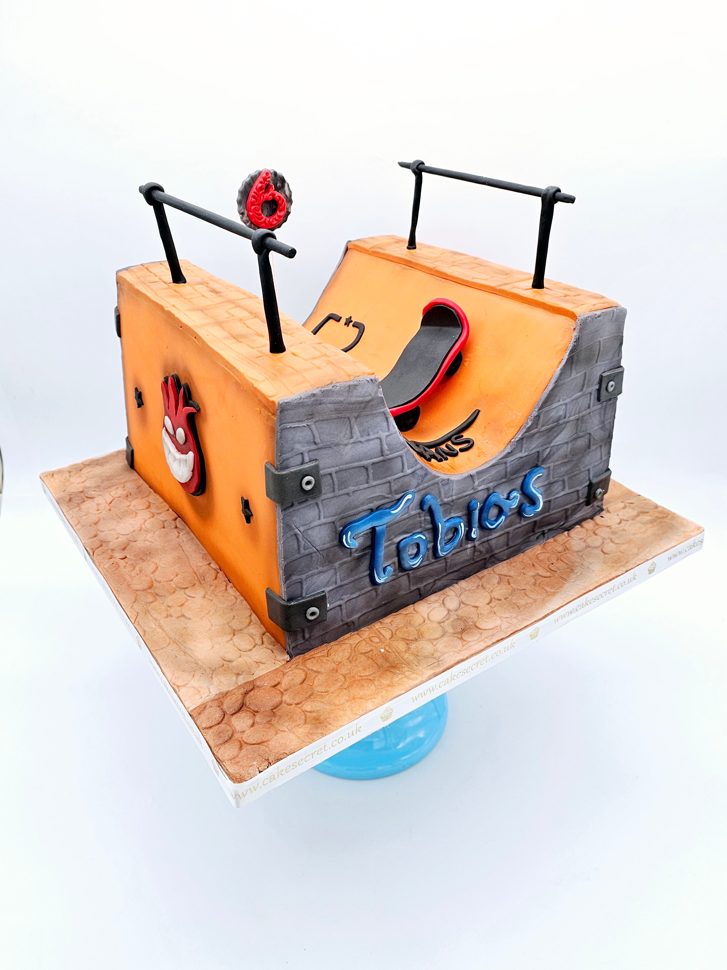 3D Sculpted Skateboard Half-Pipe Cake
