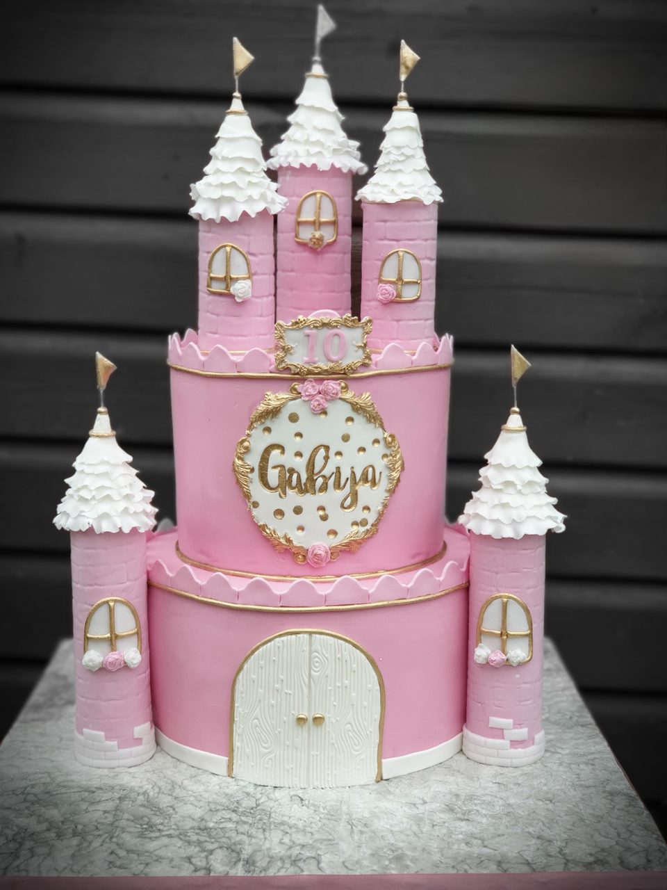 Enchanting Fortress 3D Handcrafted Castle Cake