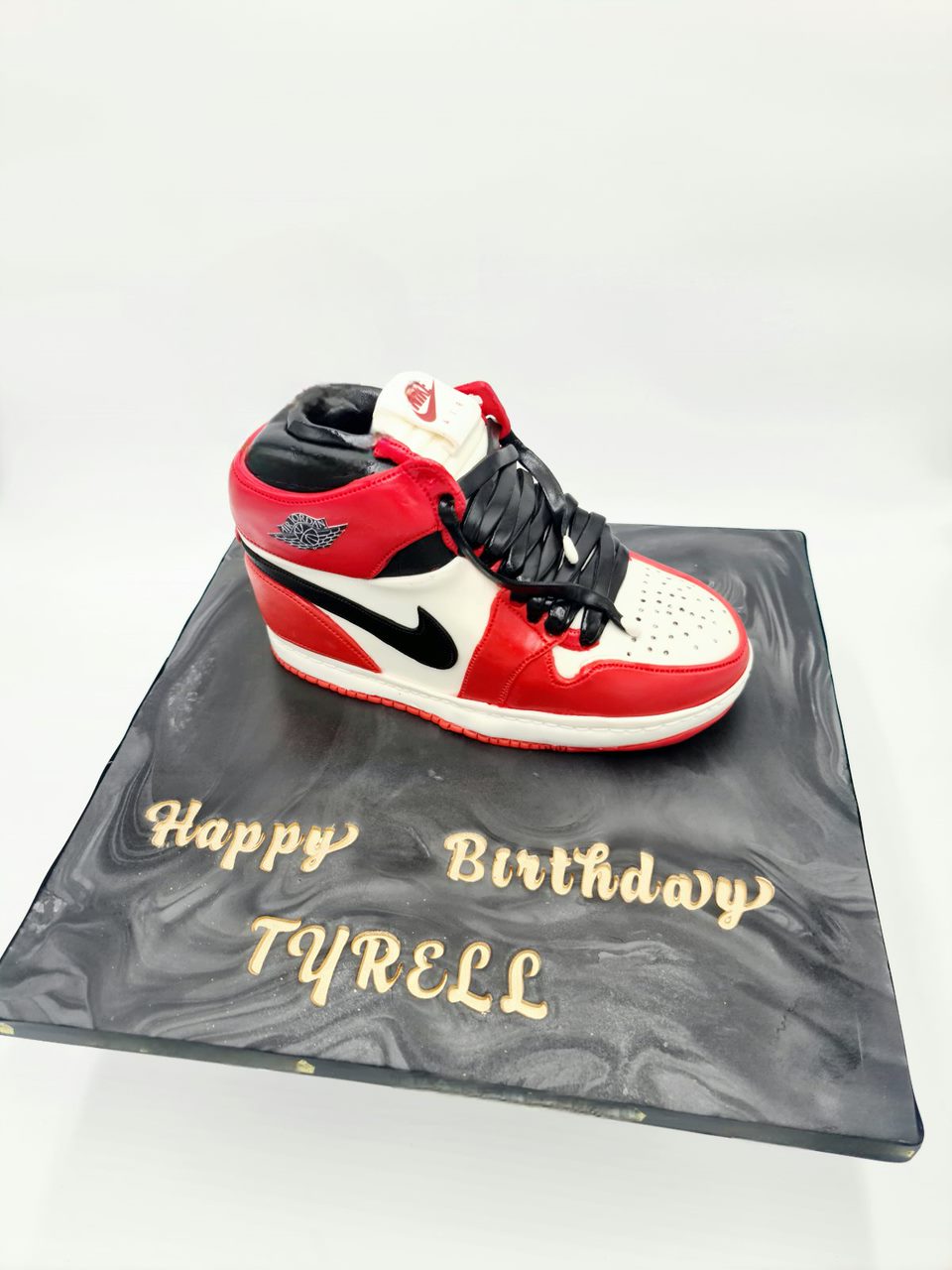 SneakEats 3D AirJordan Trainer Cake