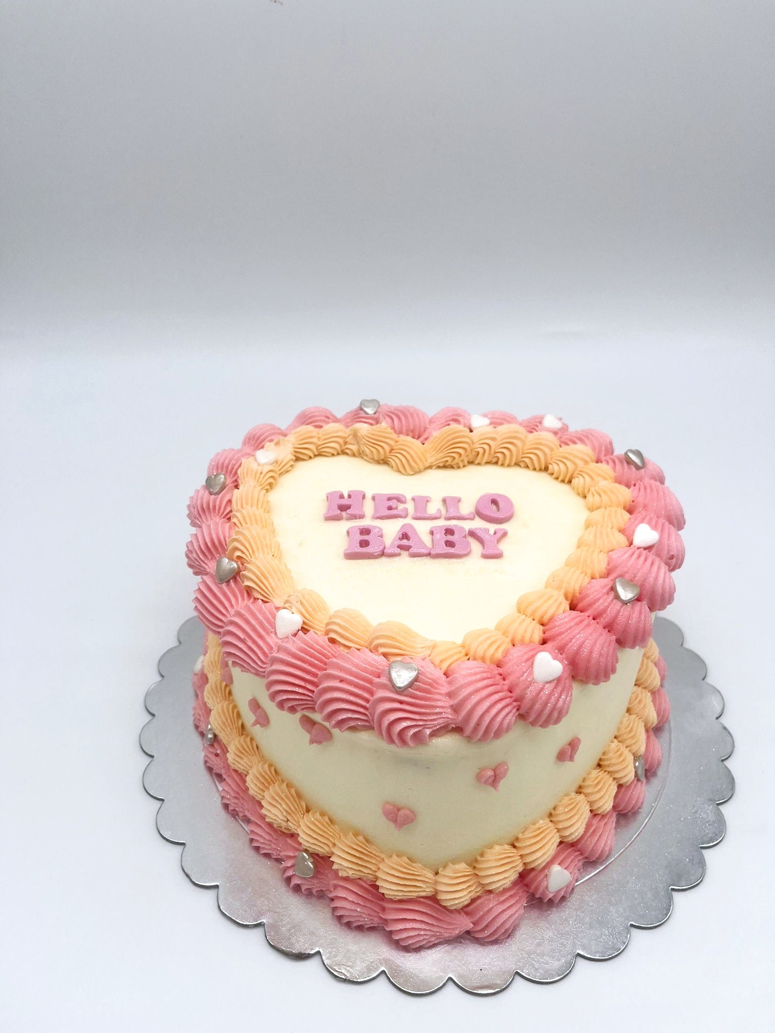 Vintage Piping Heart Cake - Cake Secret