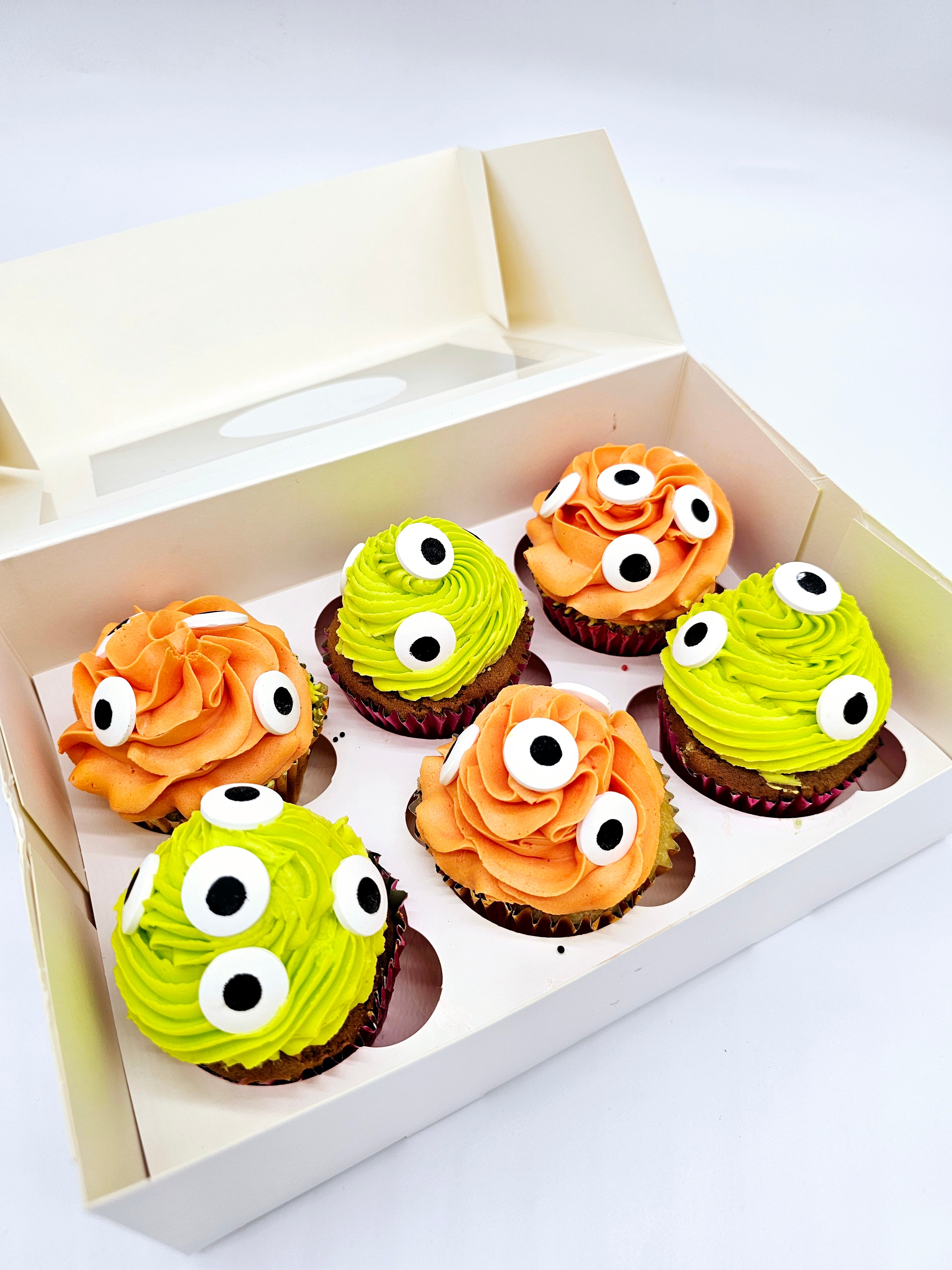 Spooky Eyes Halloween Cupcakes - Cake Secret