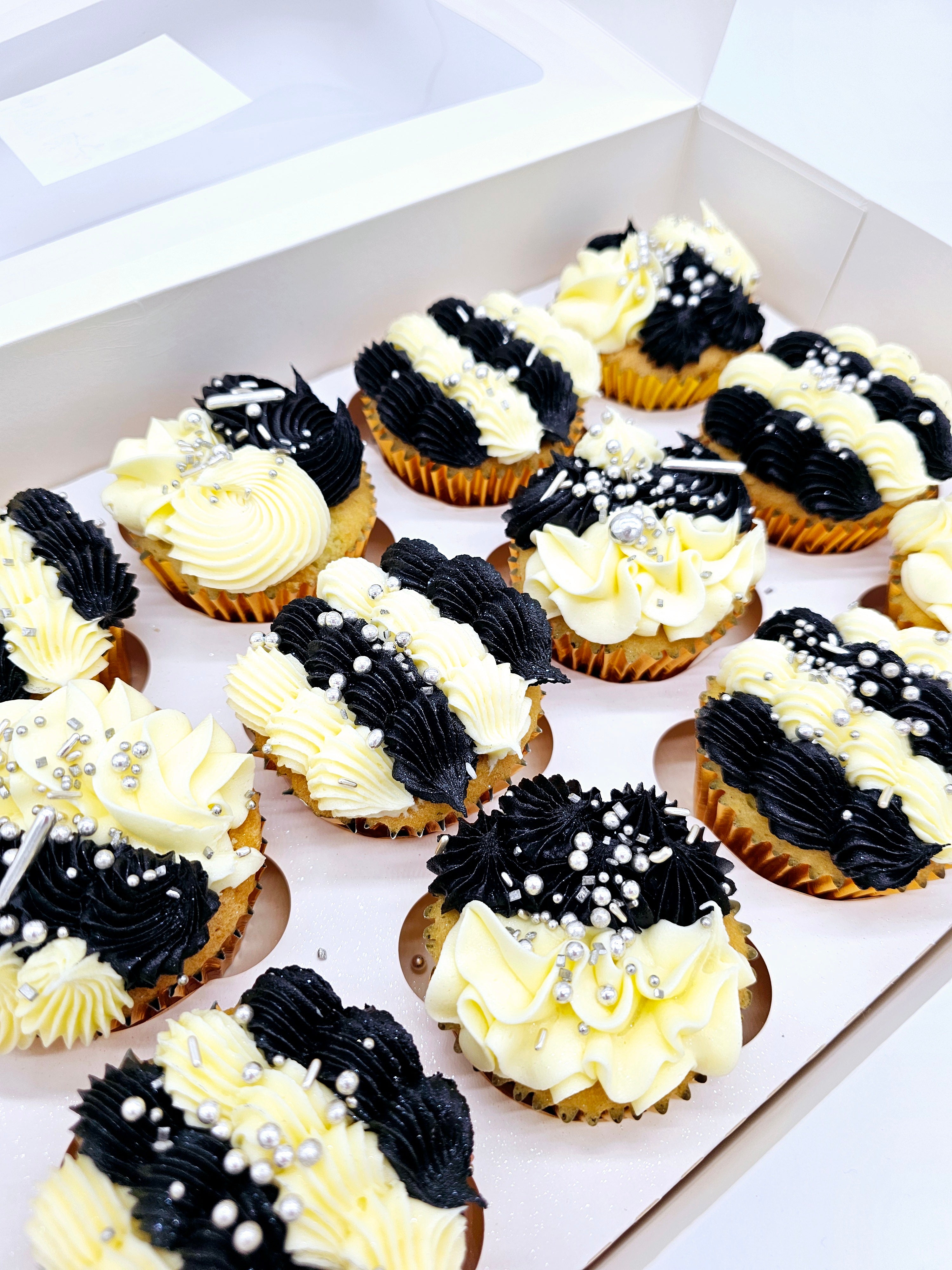 Elegant Black and White Cupcake Box - Cake Secret