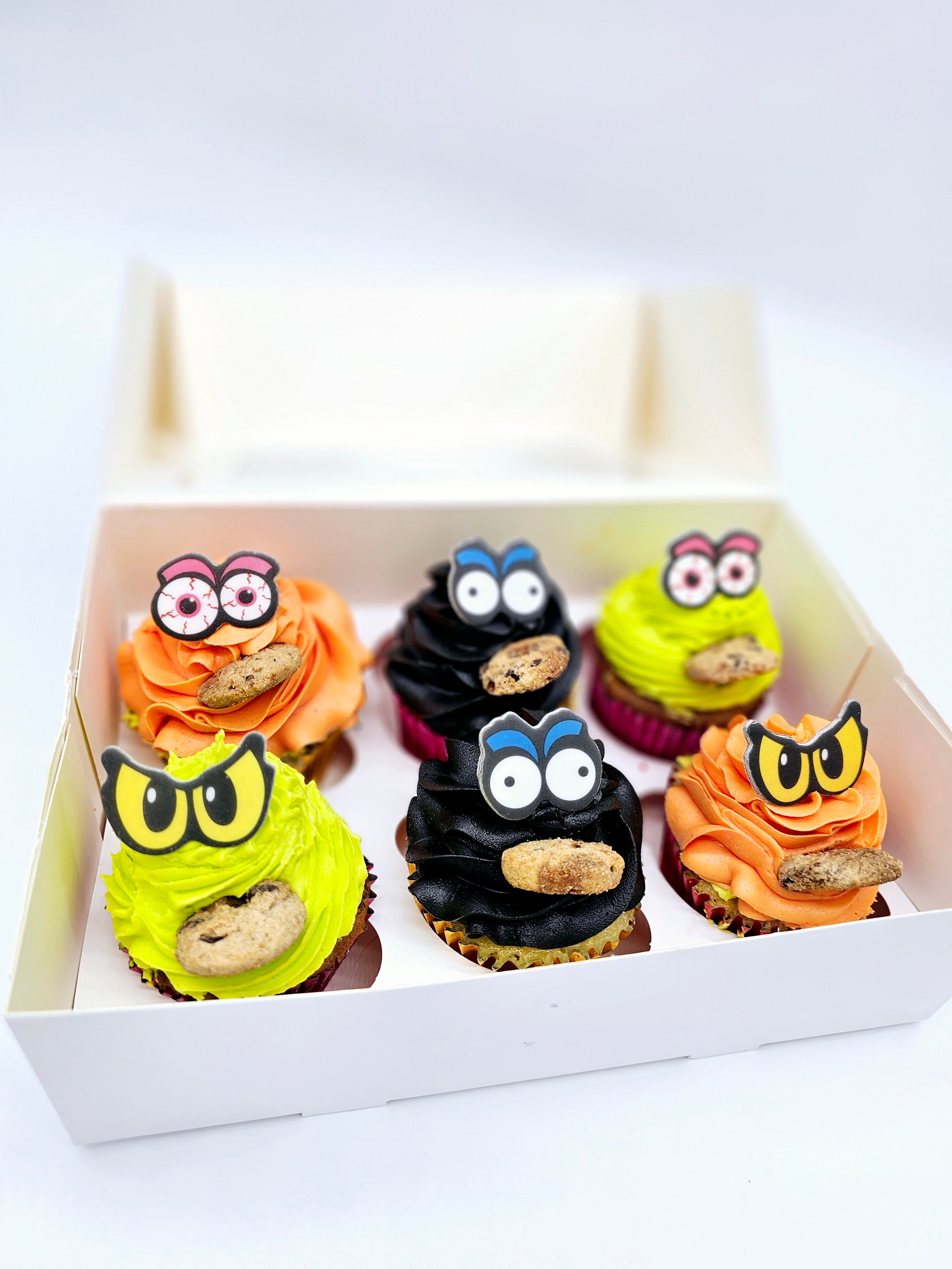 Monster Eyed Cookie Cupcake Box - Cake Secret