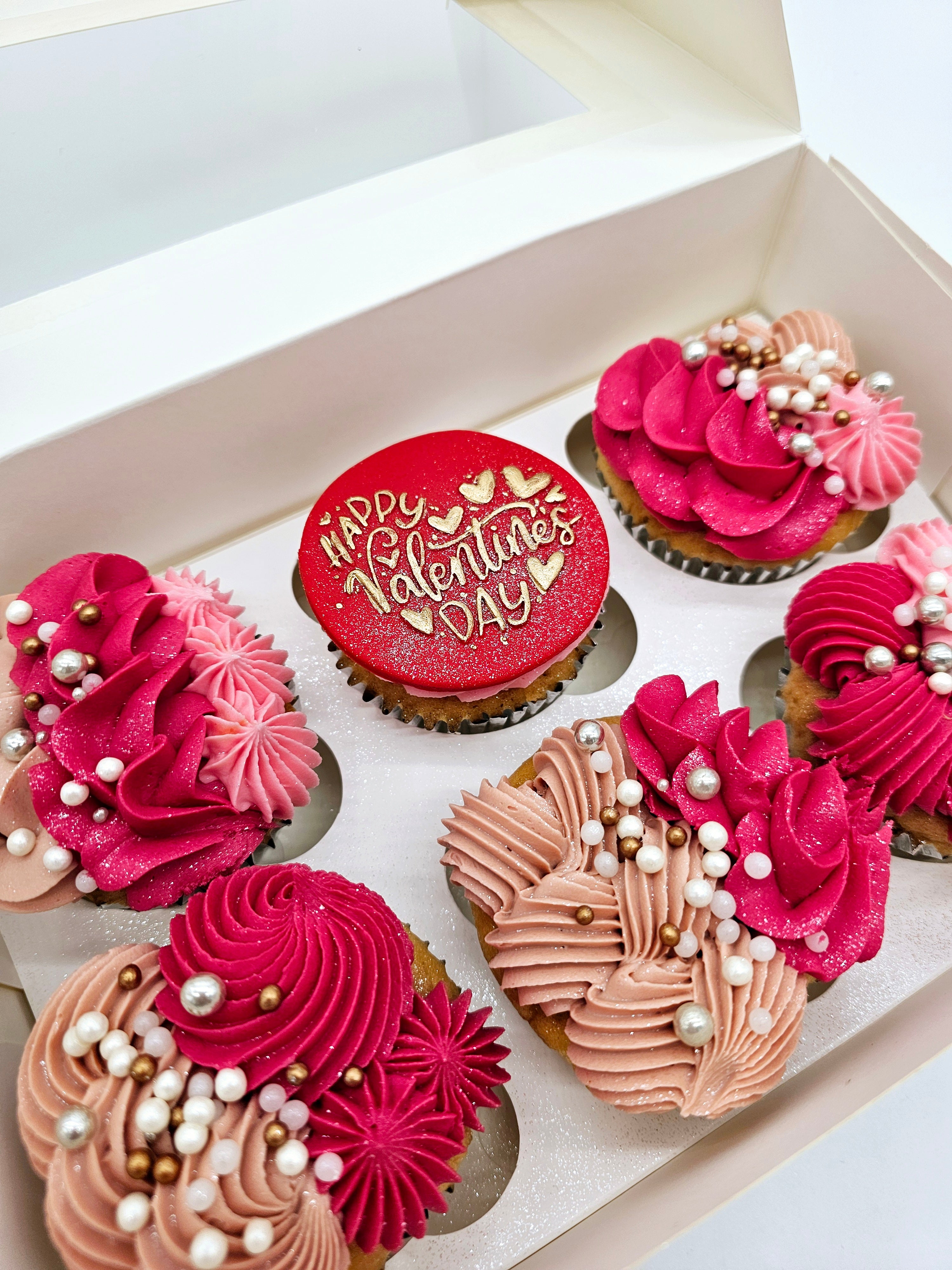 Valentine's Day Luxury Cupcake Gift Box - Cake Secret