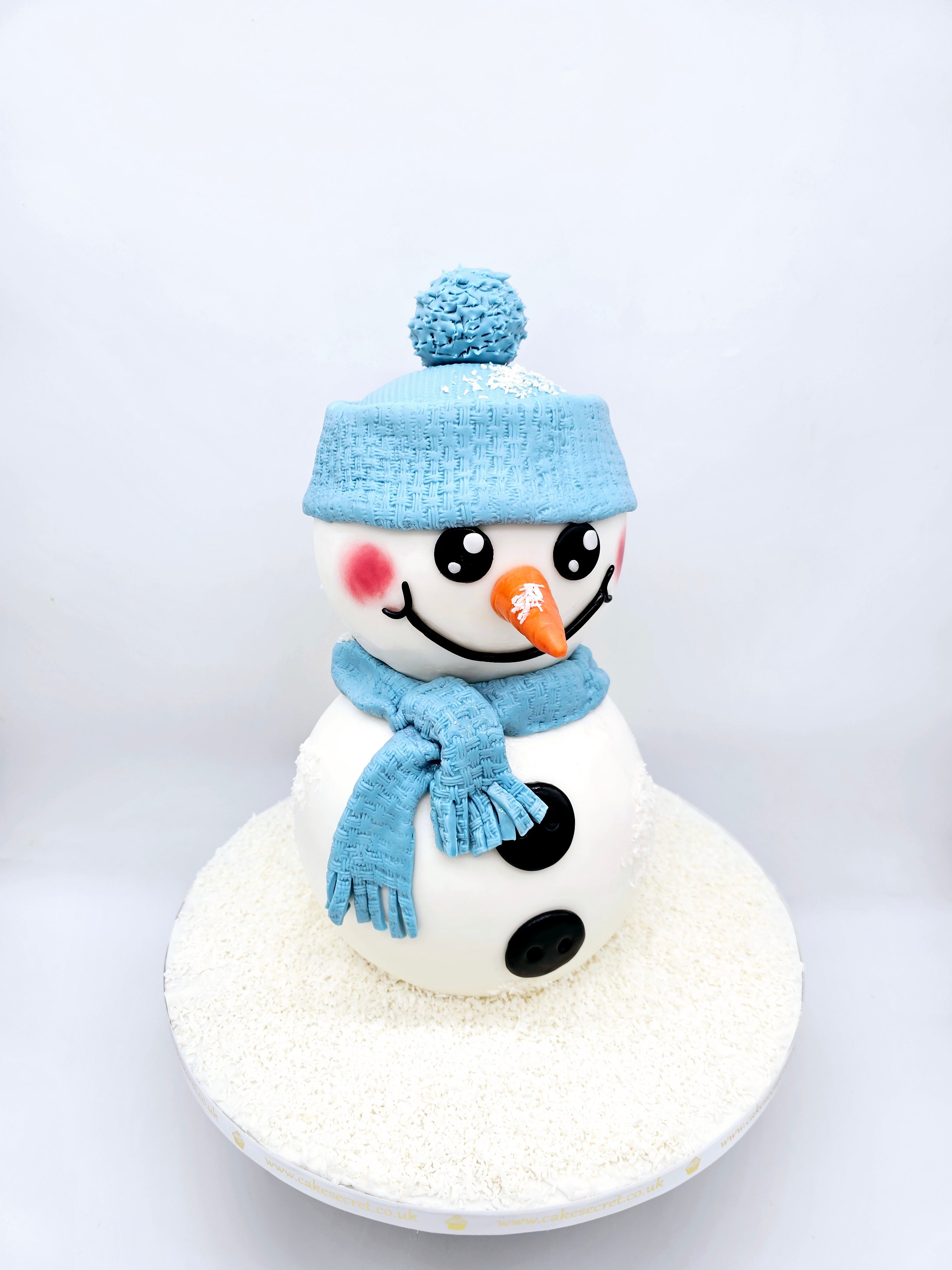 Adorable 3D Snowman Christmas Cake - Cake Secret