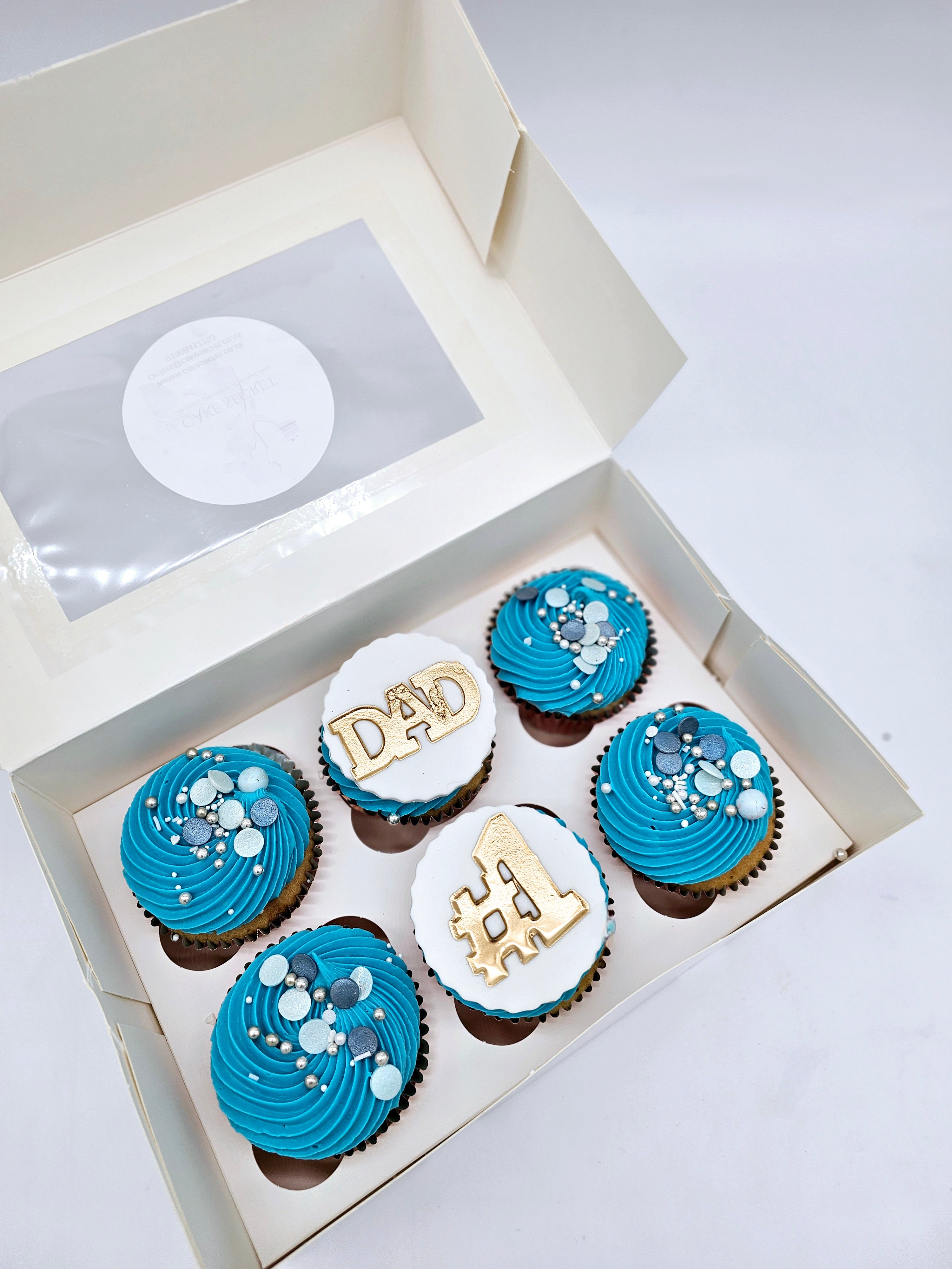 #1 DAD Father's Day Cupcakes - Cake Secret
