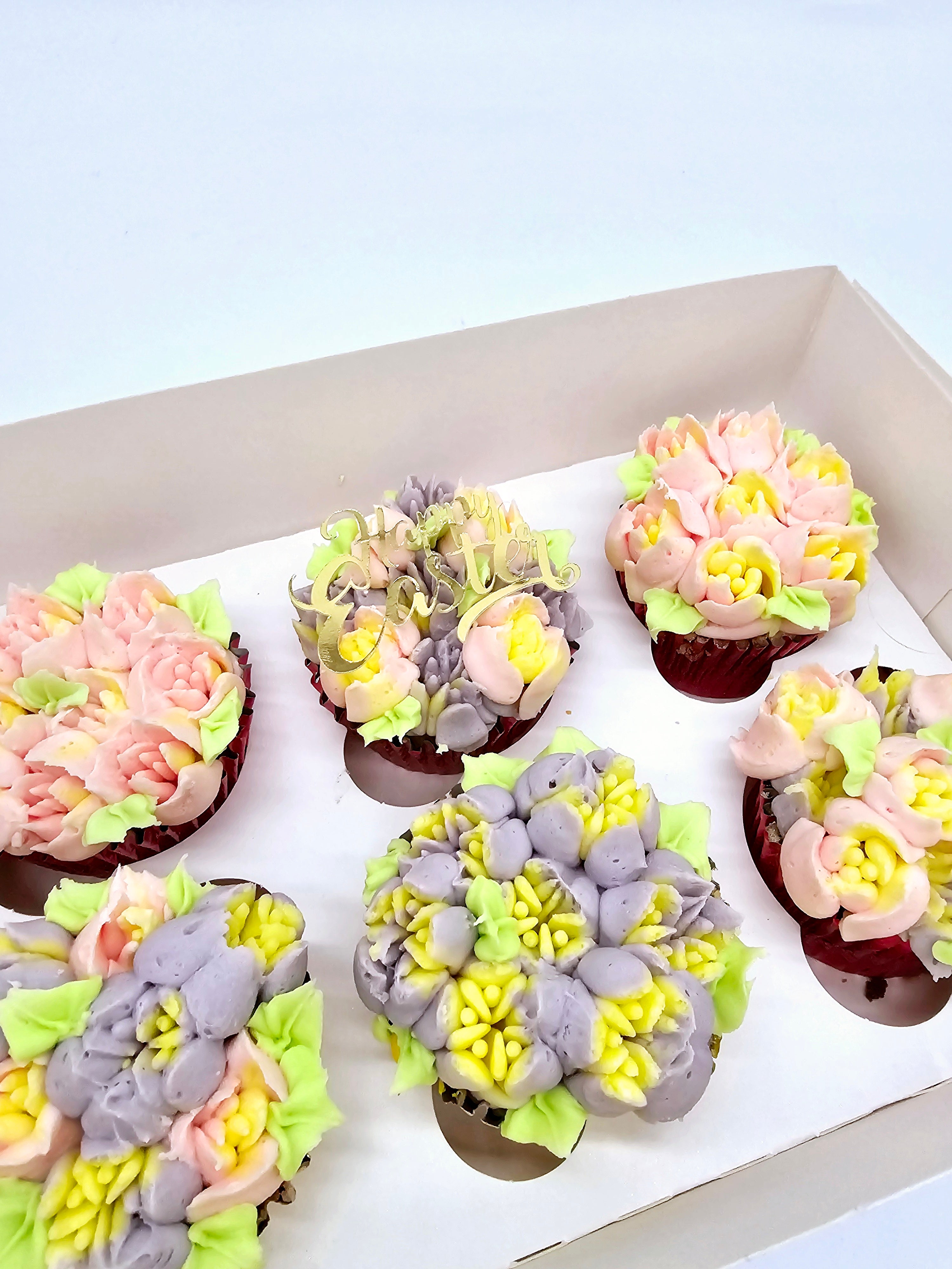 Easter Tulip Cupcakes - Cake Secret