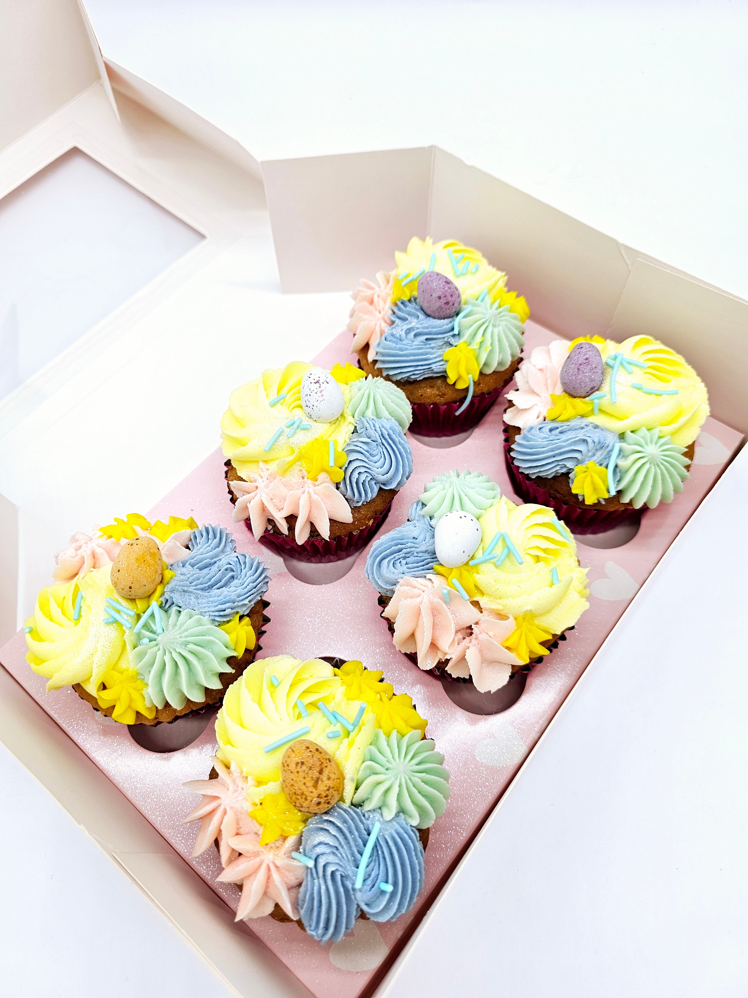 Spring Bloom Easter Cupcakes - Cake Secret