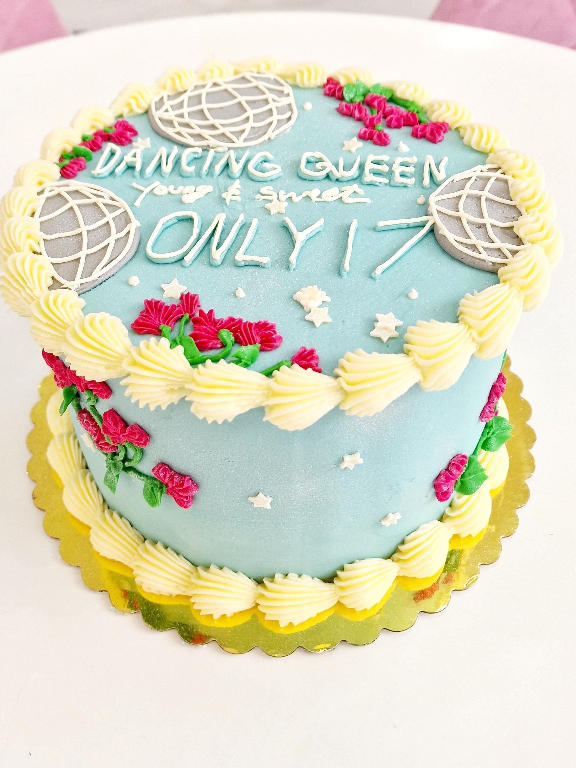 Vegan Mamma Mia Extravaganza Birthday Cake - Cake Secret
