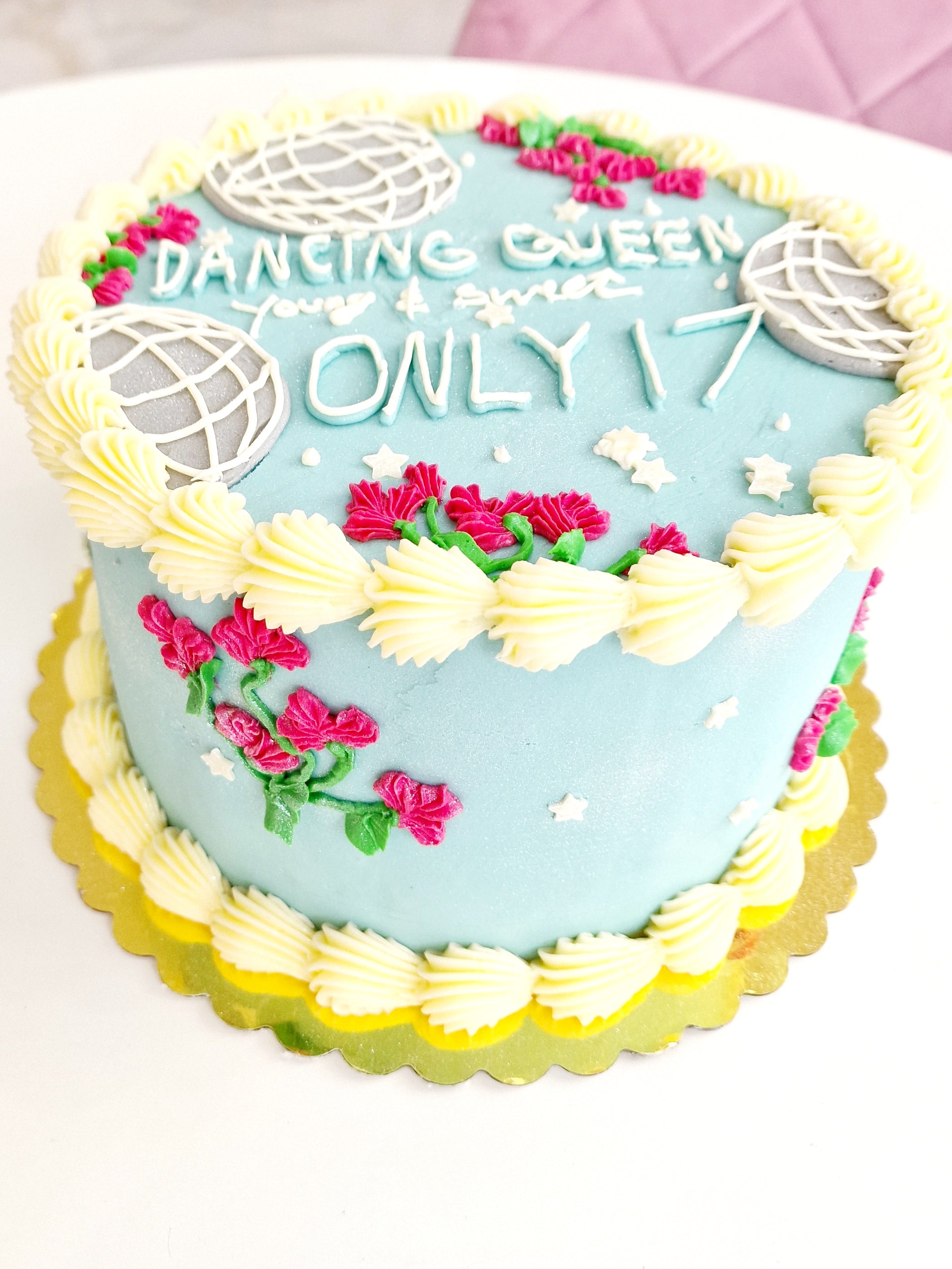 Vegan Mamma Mia Extravaganza Birthday Cake - Cake Secret